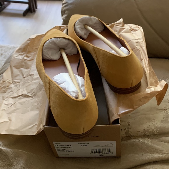 Lucky Brand suede flats - Picture 3 of 3